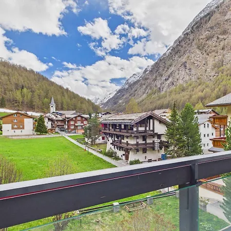 Zajazd With Mountain View Near Saas-fee *